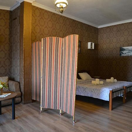 Natia'S Apartment On Dadiani St. Tbilisi Eksteriør bilde