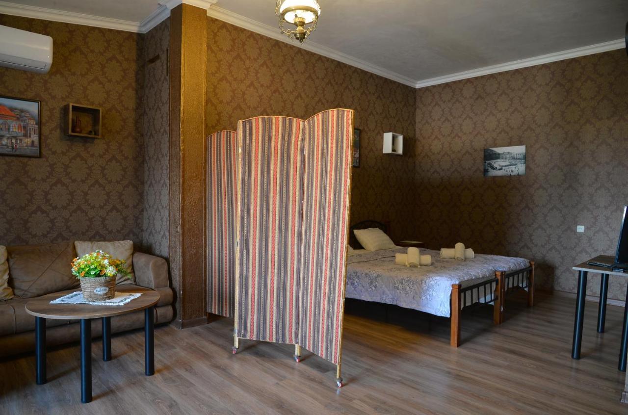 Natia'S Apartment On Dadiani St. Tbilisi Eksteriør bilde