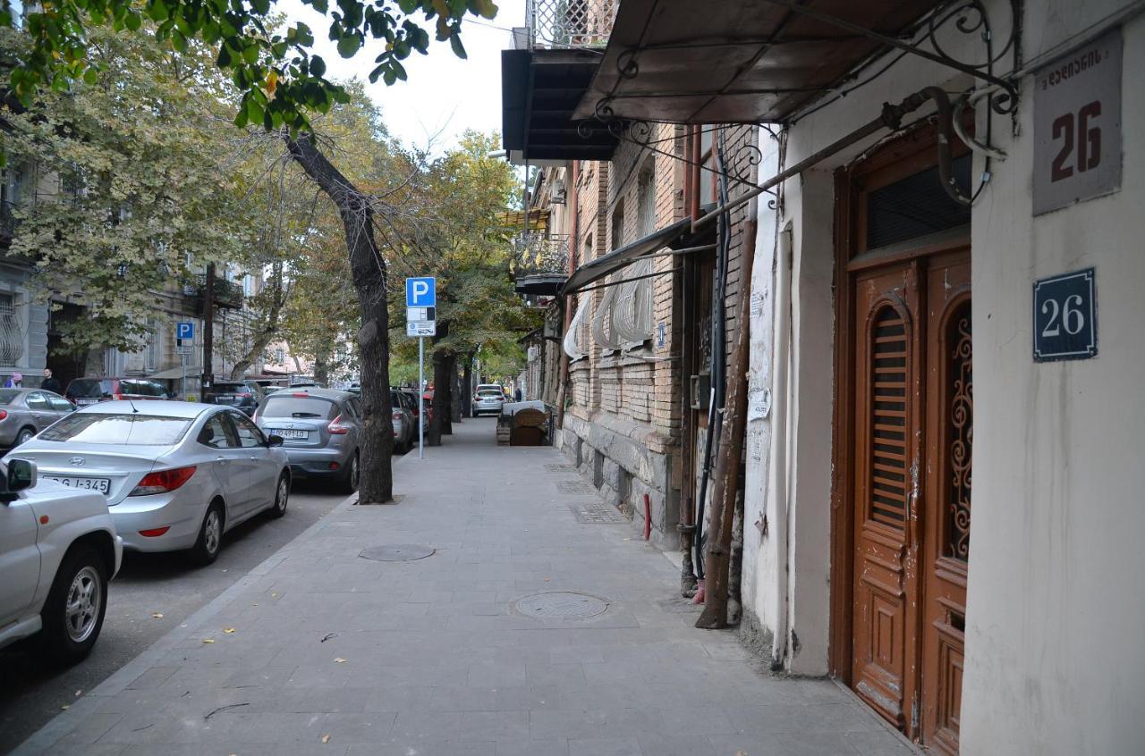 Natia'S Apartment On Dadiani St. Tbilisi Eksteriør bilde
