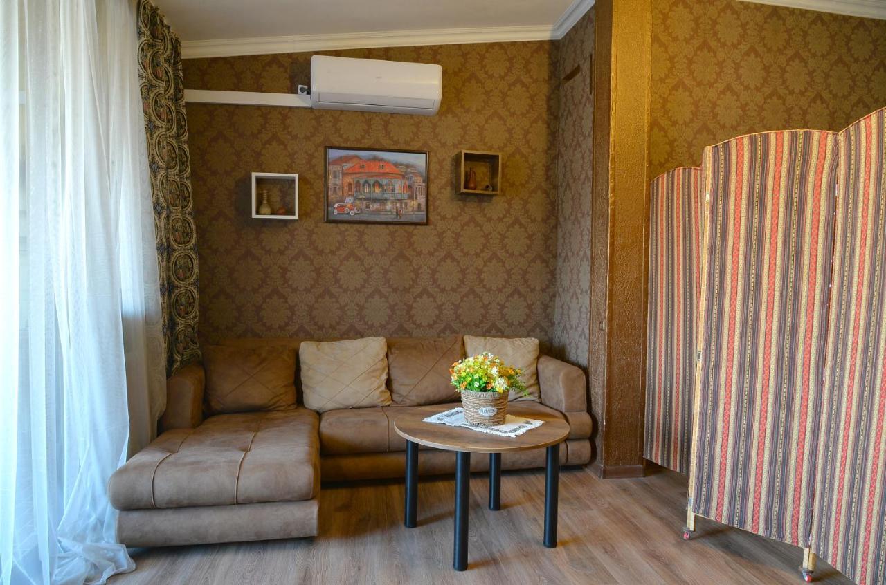 Natia'S Apartment On Dadiani St. Tbilisi Eksteriør bilde